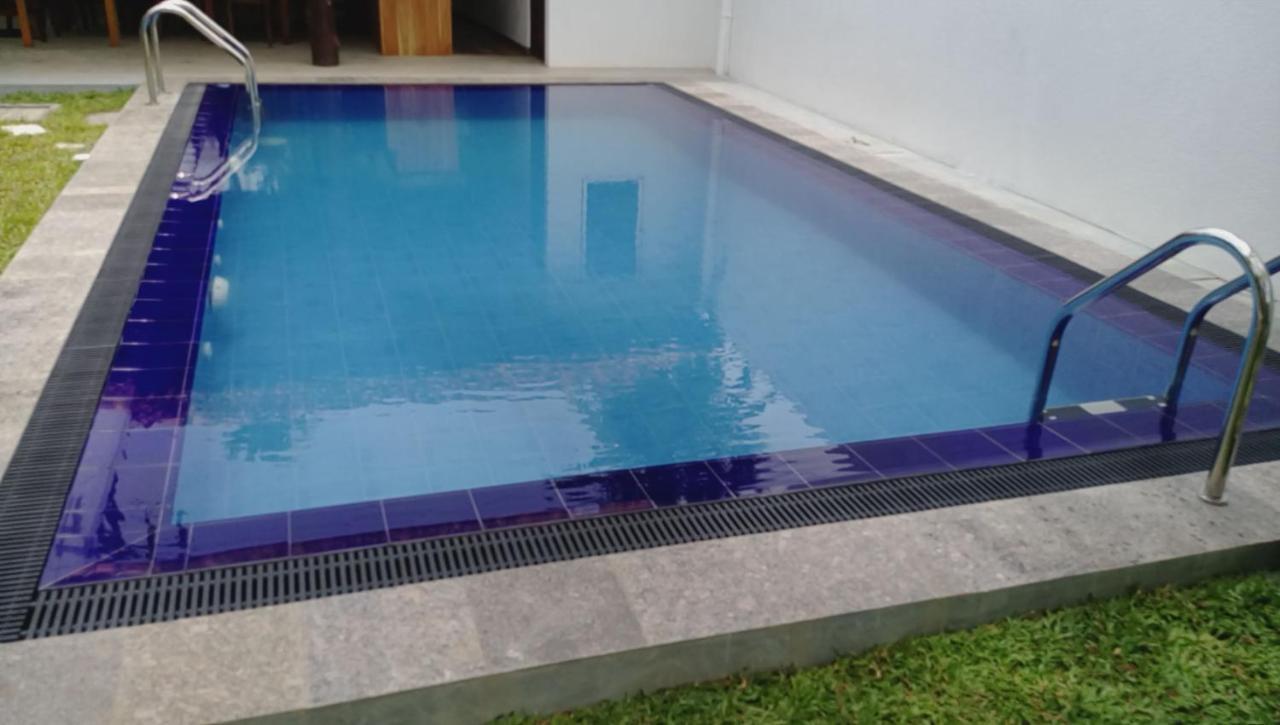 Surf Villa Hikkaduwa Exteriör bild